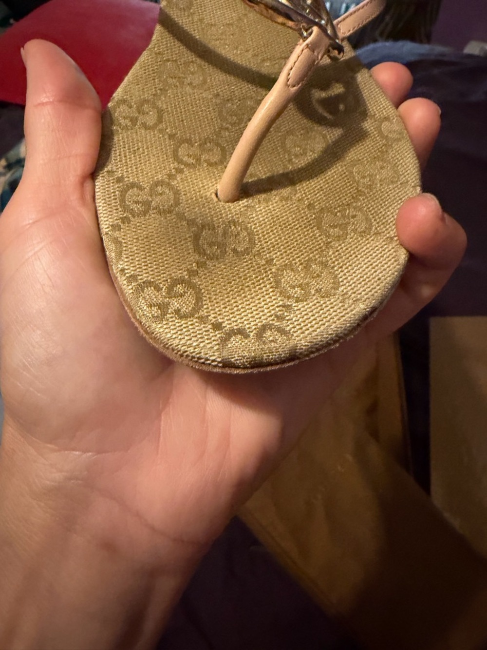 Gucci Beige Monogram Pink Logo T-Strap Sandal - Picture 3 of 5